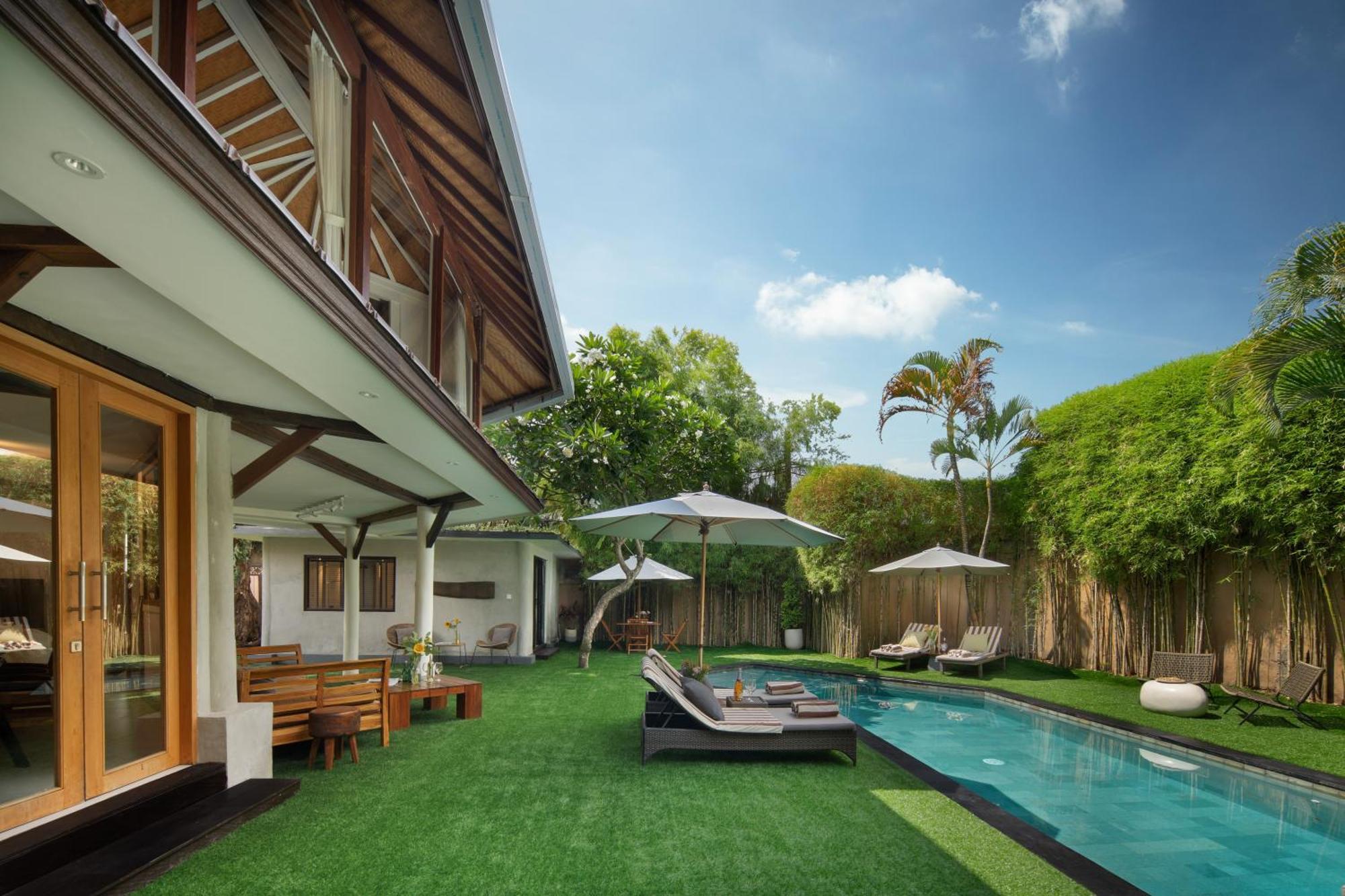 Villa Private 7 Bed, 7,5 Bath, Hazel With Pool, Close To The *