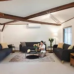 Private 7 Bed, 7,5 Bath, Hazel Villa With Pool, Close To The Beach