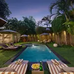 Private 7 Bed, 7,5 Bath, Hazel Villa With Pool, Close To The Beach