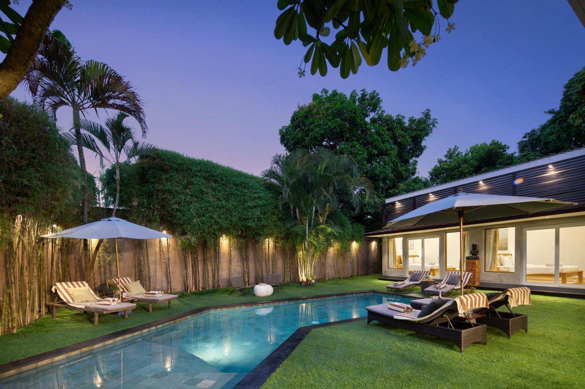 Private 7 Bed, 7,5 Bath, Hazel With Pool, Close To The *