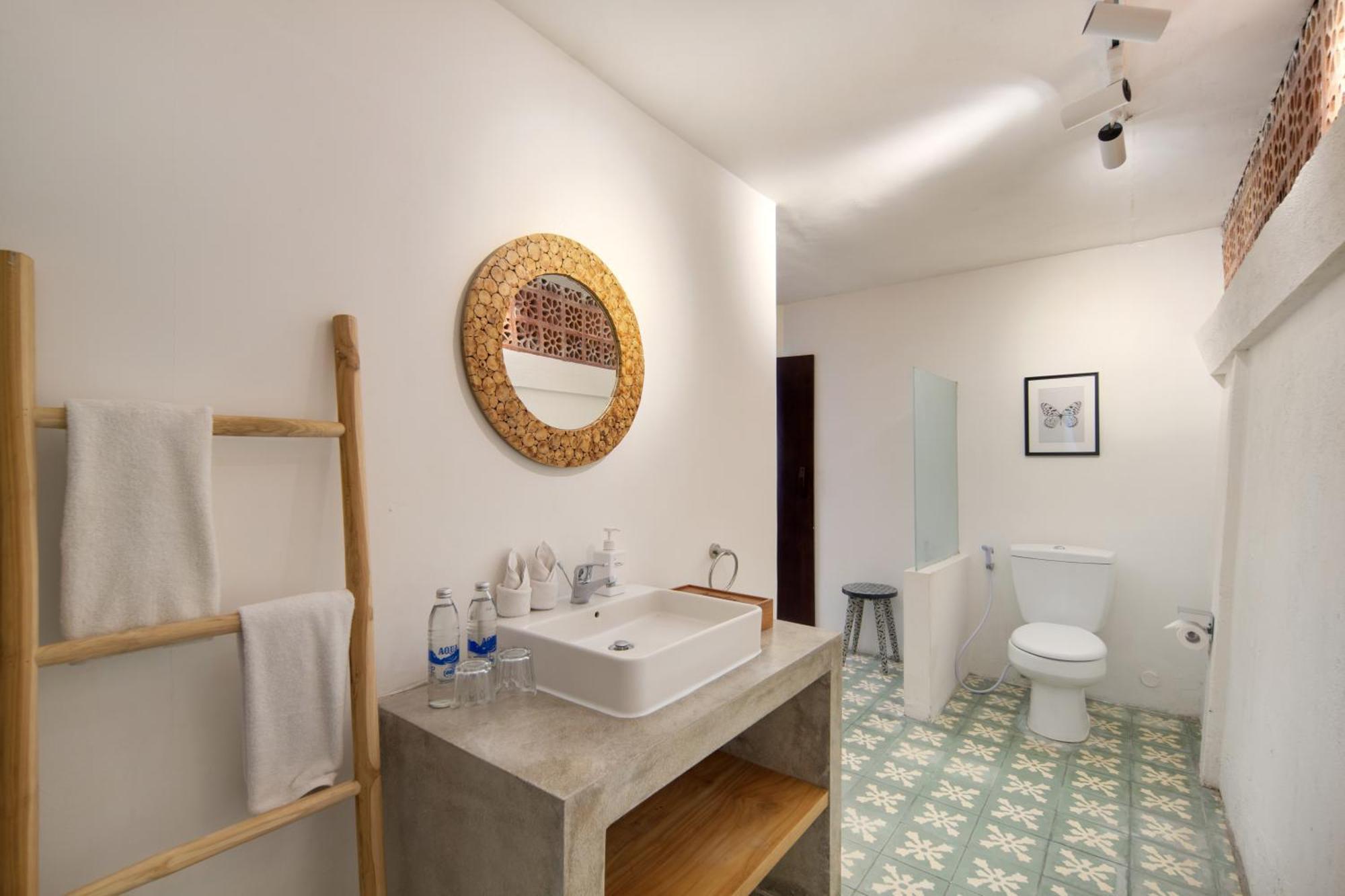 Villa Private 7 Bed, 7,5 Bath, Hazel With Pool, Close To The Kuta (Bali)