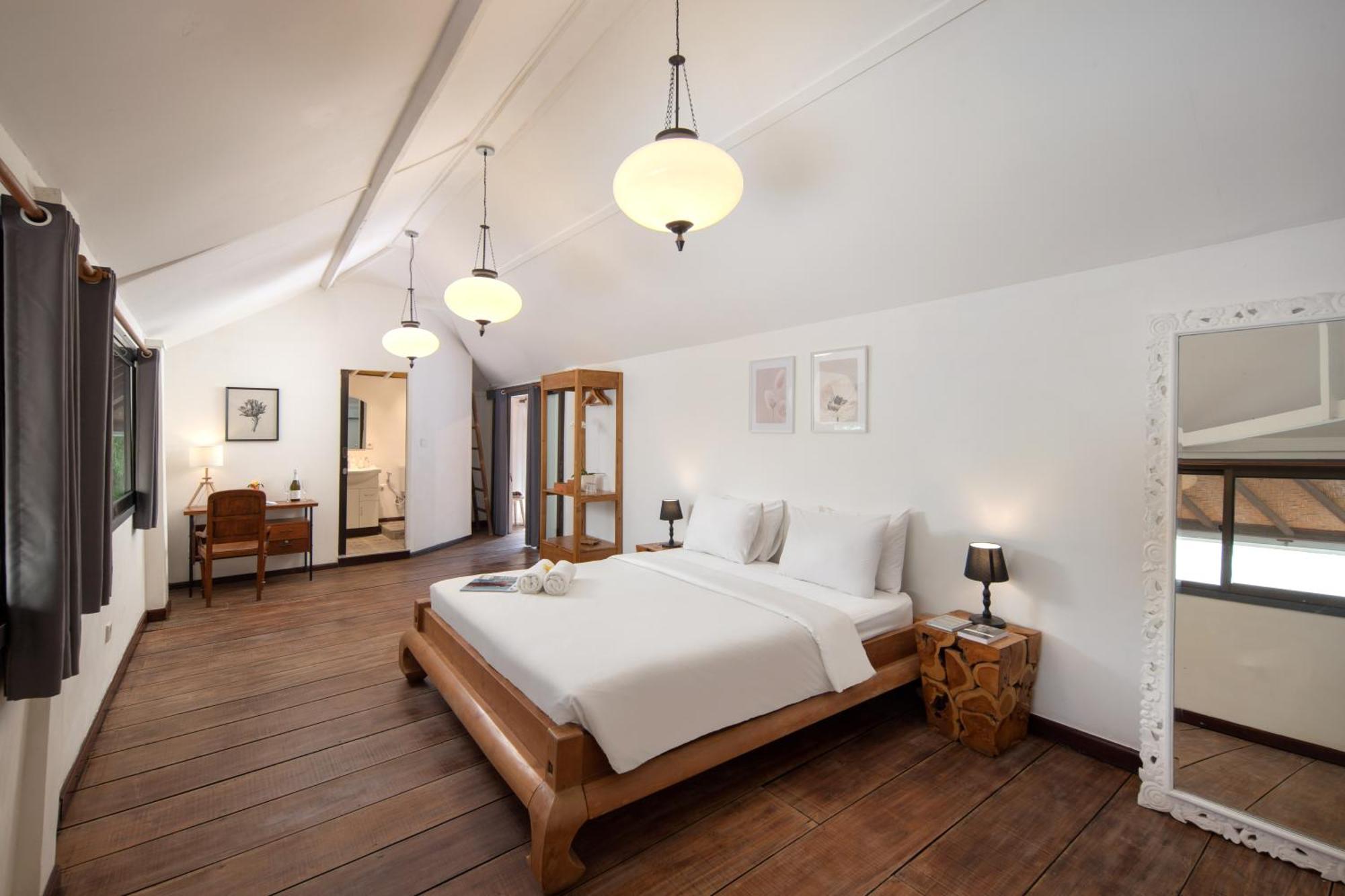 Private 7 Bed, 7,5 Bath, Hazel With Pool, Close To The *