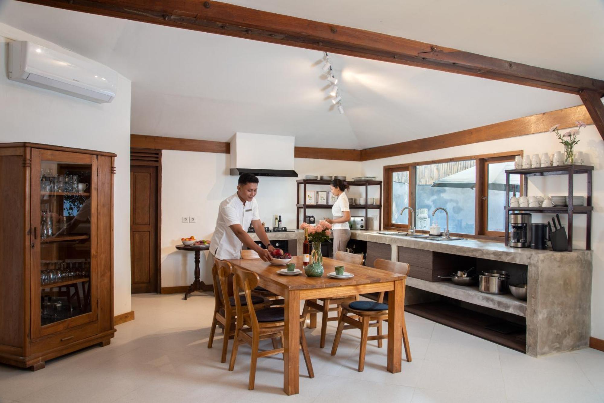 Private 7 Bed, 7,5 Bath, Hazel With Pool, Close To The * Kuta (Bali)